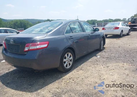 2011 Toyota Camry Le z USA, uszkodzony, nr VIN 4T1BF3EK8BU660667